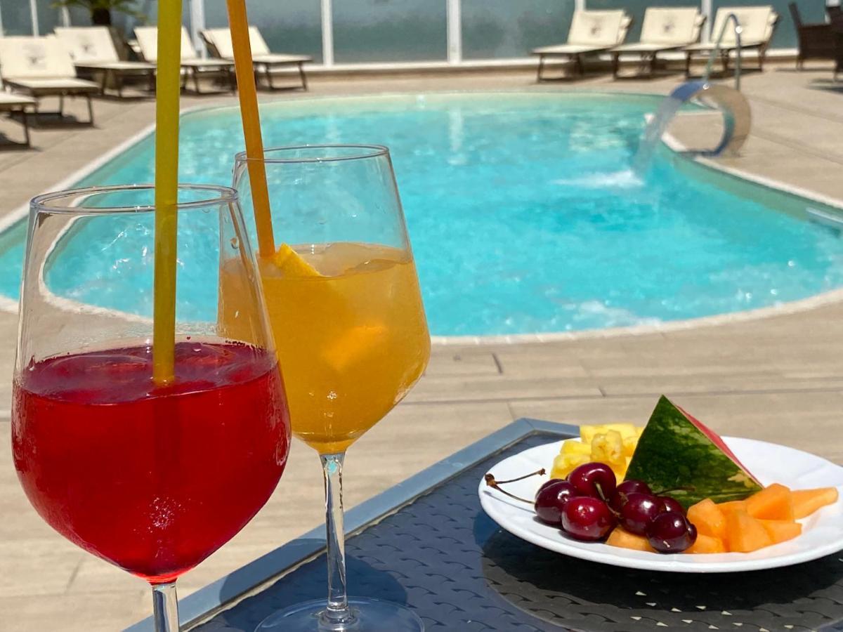 Hotel Caesar Paladium Rimini Luaran gambar