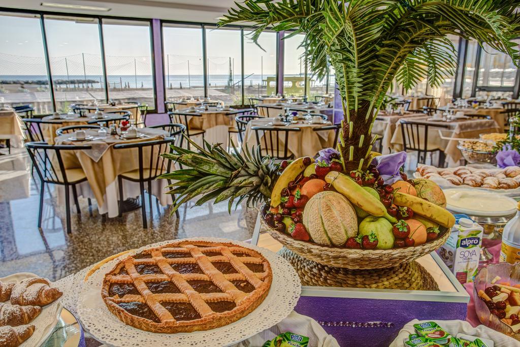Hotel Caesar Paladium Rimini Luaran gambar