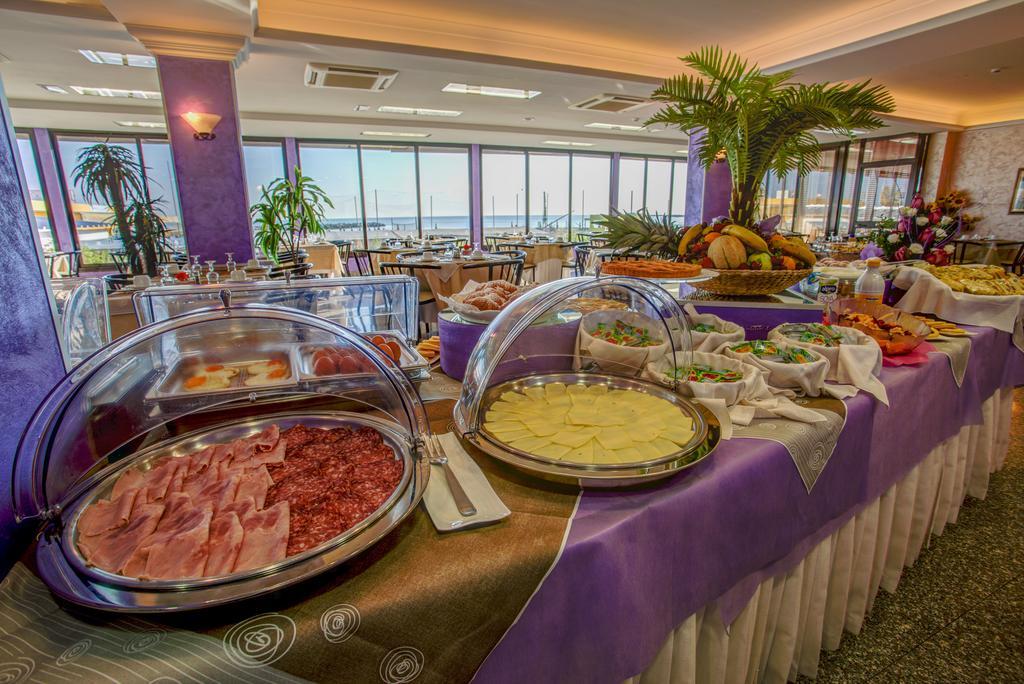Hotel Caesar Paladium Rimini Luaran gambar