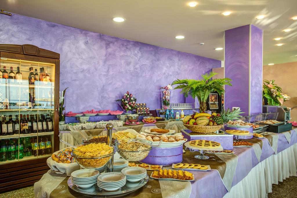 Hotel Caesar Paladium Rimini Luaran gambar