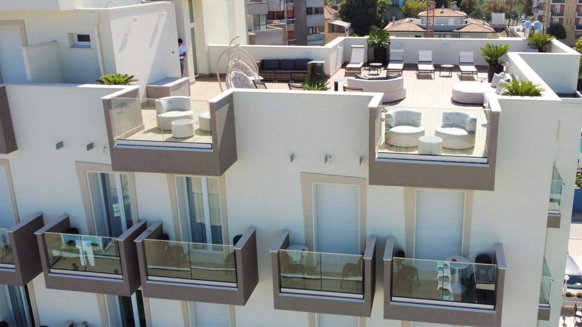 Hotel Caesar Paladium Rimini Luaran gambar