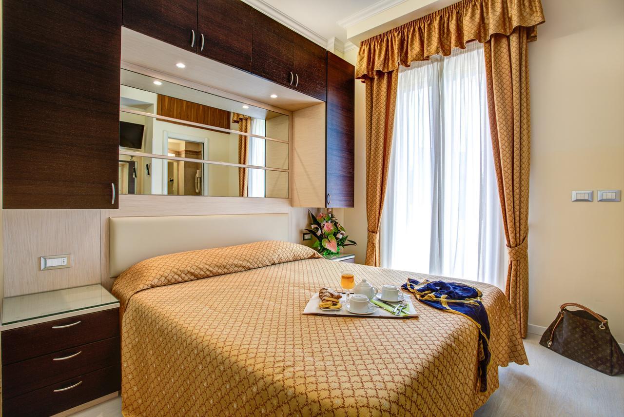 Hotel Caesar Paladium Rimini Luaran gambar